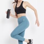 Tips For Choosing The Best Yoga Clothes: Benefits, Risk and More