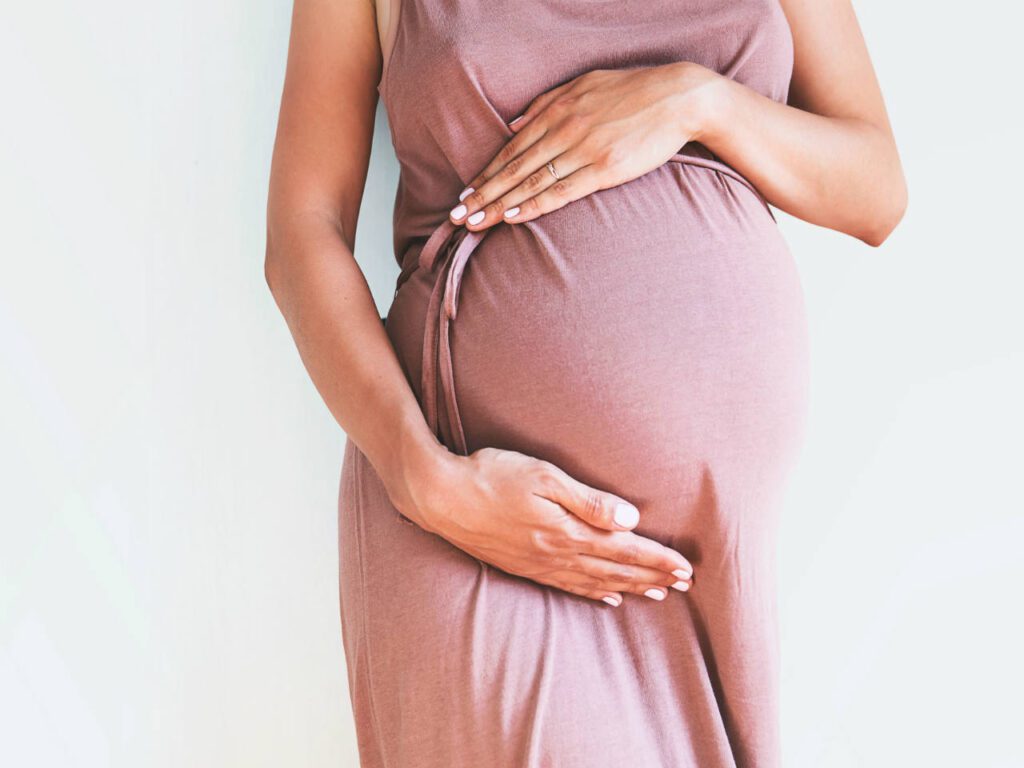 4 Tips To Remember While Buying Maternity Clothing