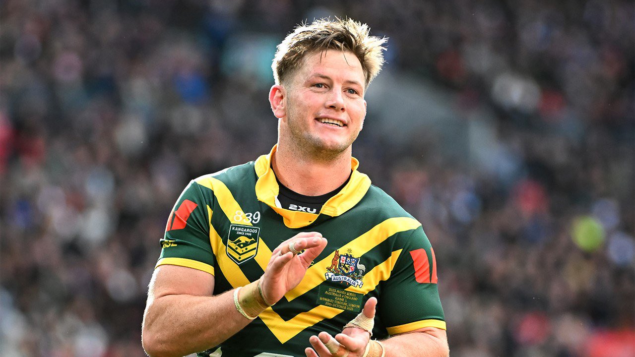 Harry Grant with the Golden Boot trophy after winning the 2025 international rugby league award