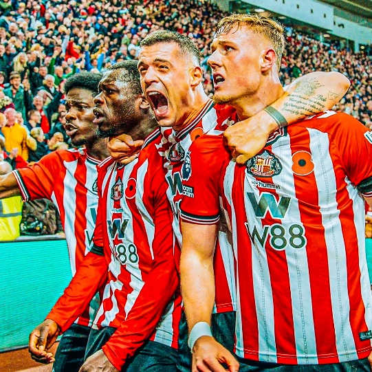 Sunderland vs Newcastle Tyne-Wear derby atmosphere at the Stadium of Light