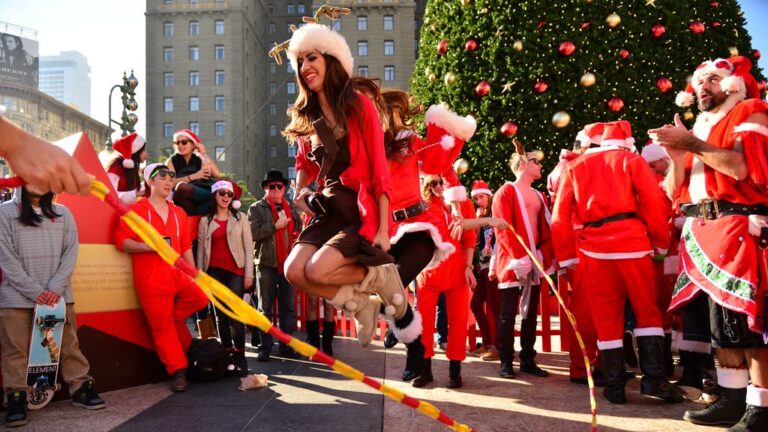 SantaCon San Francisco 2025: Date, Mission District Check-In, Wristband Bars, and What to Expect