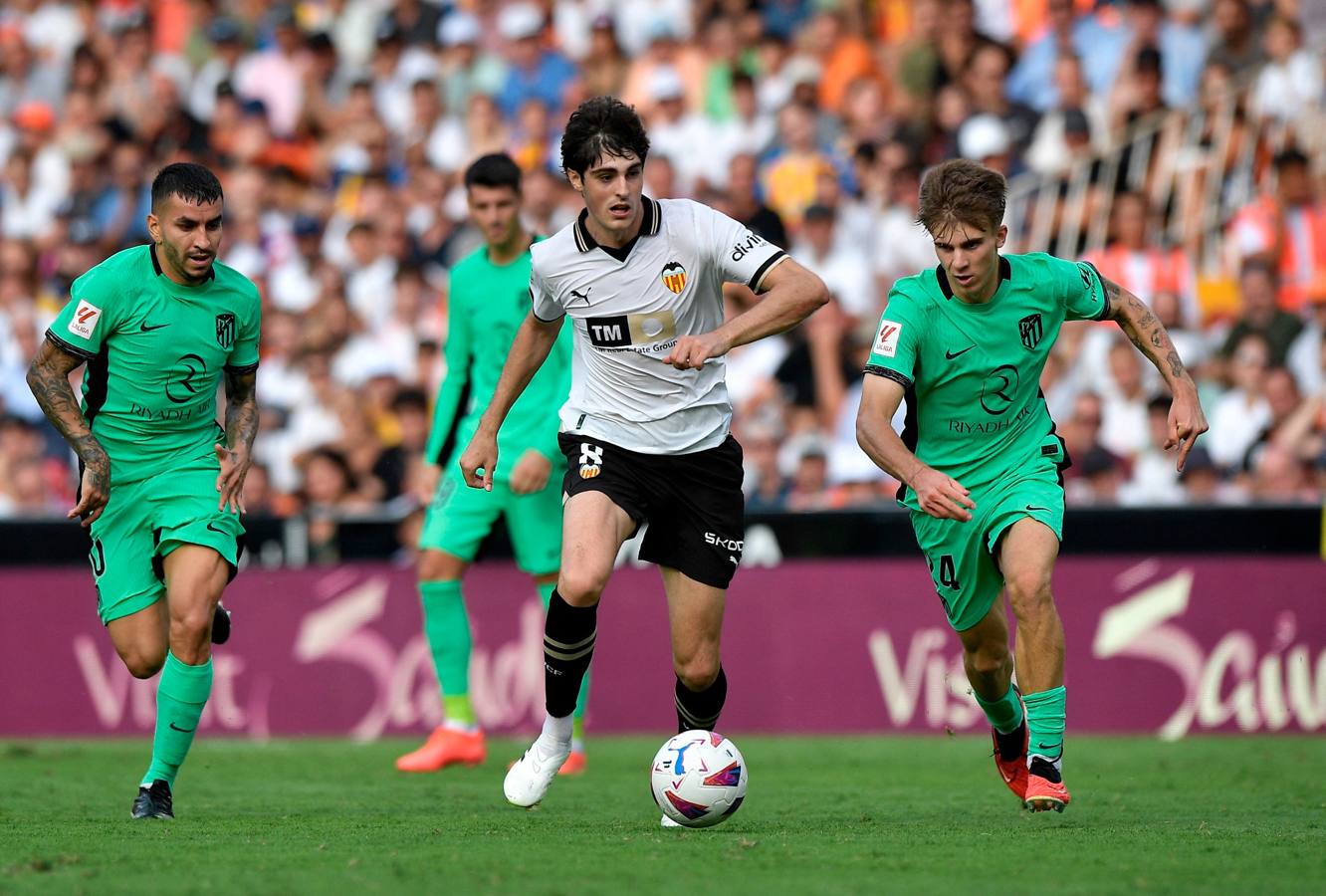 Atlético Madrid vs Valencia LaLiga match action