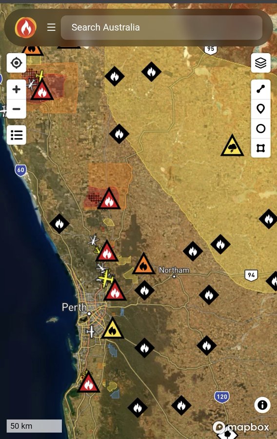 Bushfire emergency in Western Australia as fires burn near homes