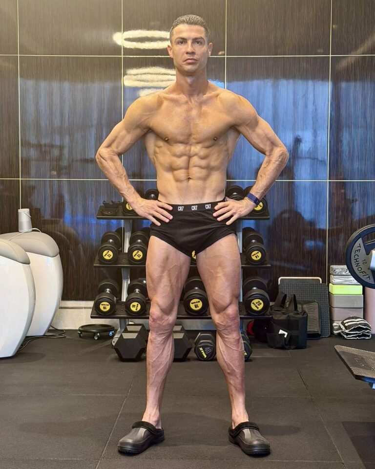 Cristiano Ronaldo’s post-sauna photo sends X into a frenzy — and Elon Musk joins the jokes