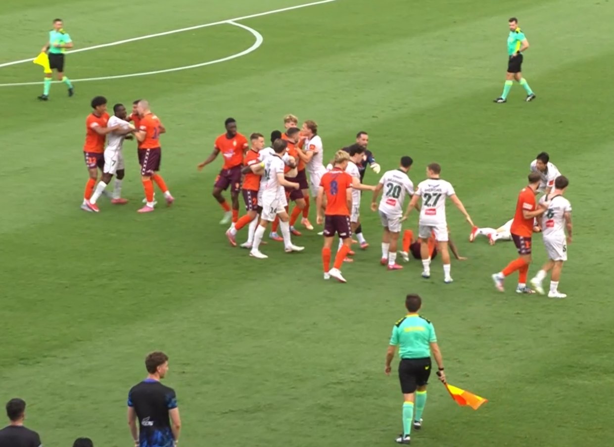 Wellington Phoenix vs Brisbane Roar match action as Carlo Armiento sees red