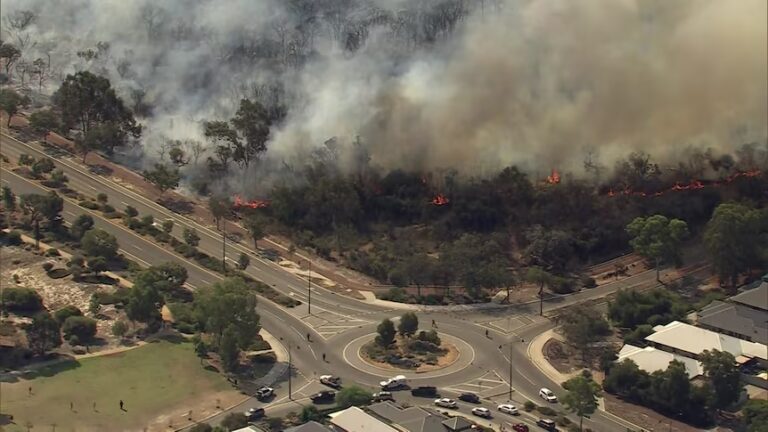 Ellenbrook Bushfire Emergency as Residents Told to Leave in Perth’s North-East