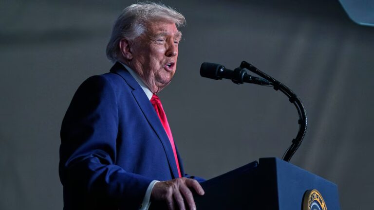 Trump Threatens Tariffs on Countries Selling Oil to Cuba as Energy Crisis Deepens