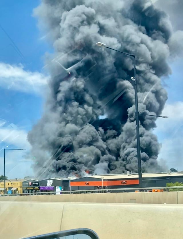 Dangerous Area Declared, Roads Closed as Major Fire Breaks Out in Adelaide Suburb Today