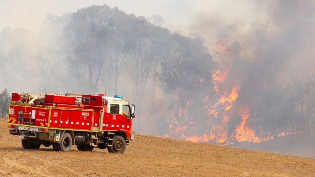 Take shelter now bushfire emergency in trawool