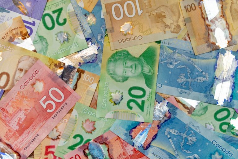 canadian-dollar-today-loonie-11-day-high-0738