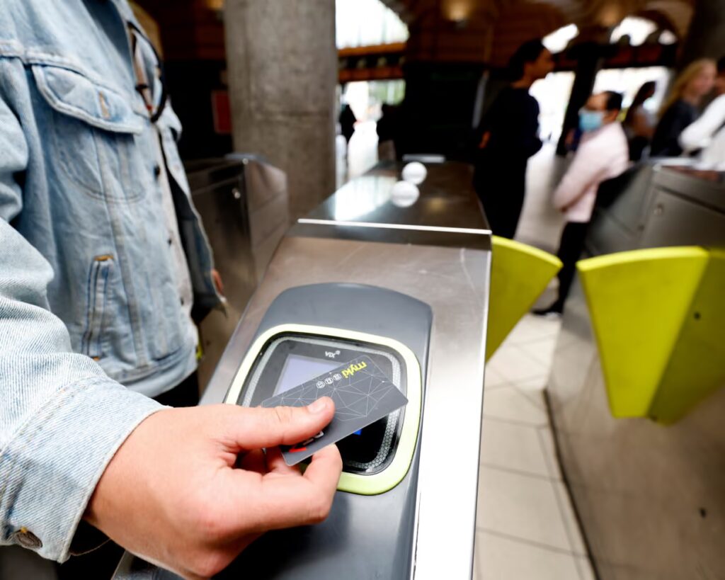 Melbourne Tap-and-Go Trial Starts Monday: Myki-Less Travel Begins on 4 Train Lines