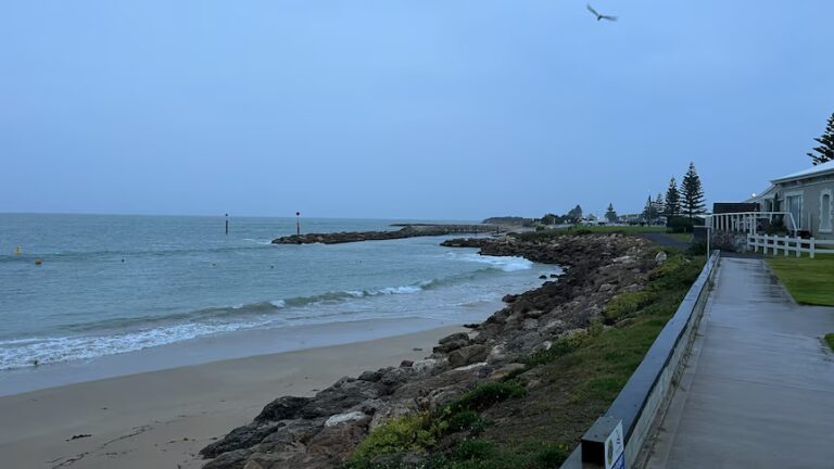 3 Fishermen Found Dead After Disappearing Off South Australia Coast Near Beachport