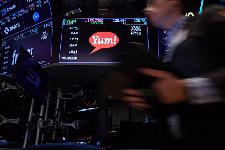 Australia’s Collins Foods Transfers 20 Taco Bell Outlets to Yum Brands, Shares Drop 3.8%
