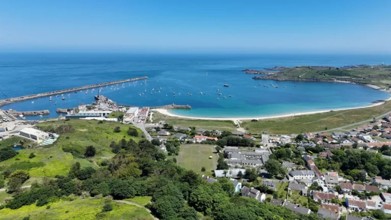 Alderney-Jersey-Brest Air Service Extended for Summer Period After Strong Demand