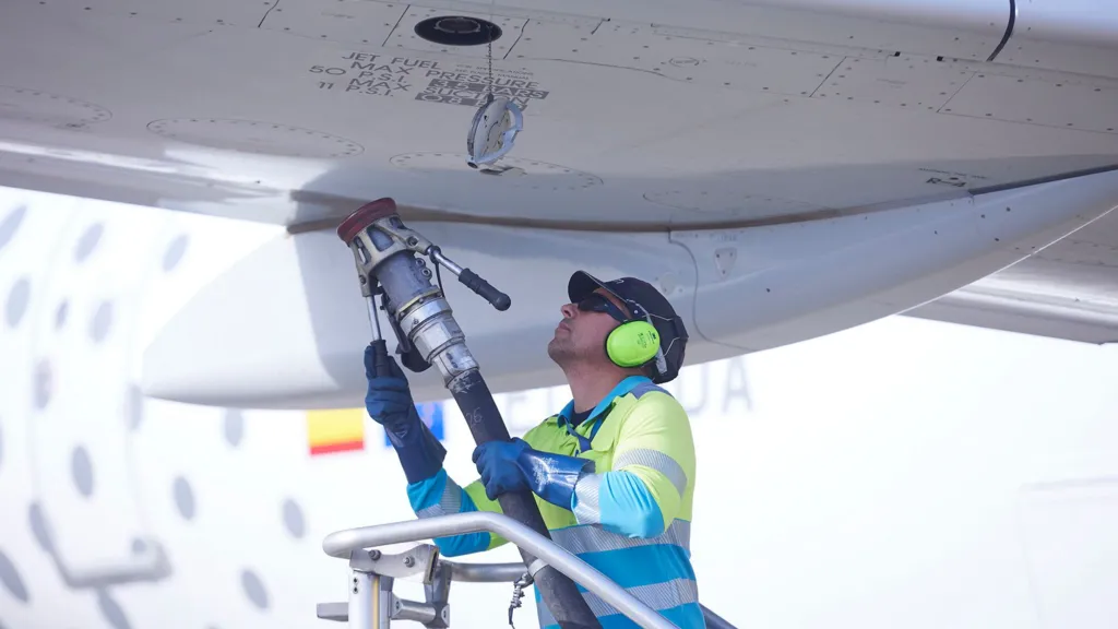 Europe Jet Fuel Crisis Deepens: Flights at Risk Within 3 Weeks as Prices Surge 138%