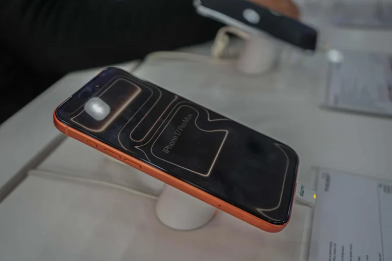 Apple iPhone Fold 2026: $2,000 Price Shock, September Launch and Stunning Design Leak