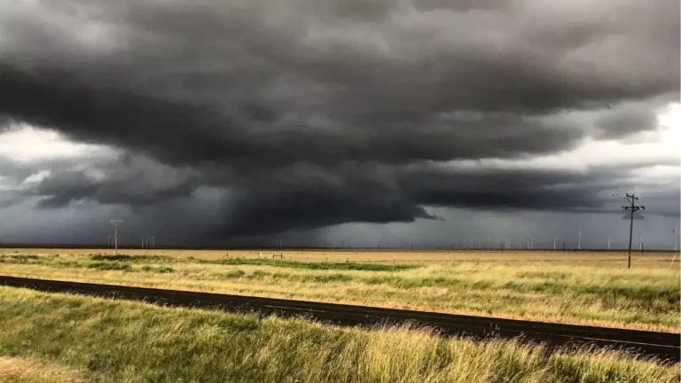 Two Tornadoes Touch Down in Fresno County, California as NWS Issues Multiple Warnings