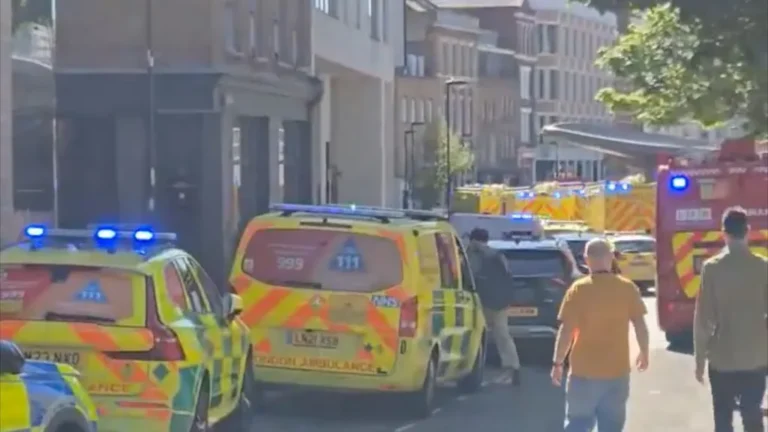 Farringdon Station Closed After Suspected Gas Leak as Elizabeth Line and Thameslink Disrupted