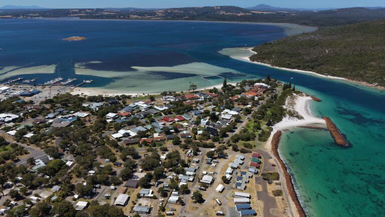 “$154K Life Savings Lost: 25 Residents Evicted After Caravan Park Sale Shock”