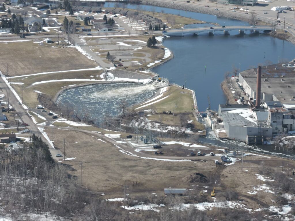 “Pack Now”: Cheboygan Dam Water Surges Near Critical Level, Evacuation Risk Rises in Michigan