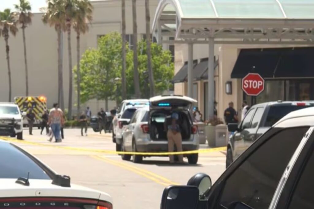Mall of Louisiana Shooting Injures 10, 2 Critical After Food Court Gunfire