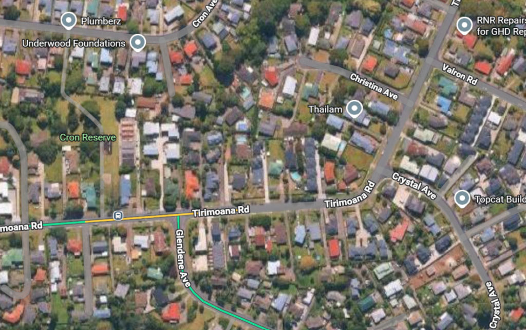 West Auckland Crash Today: Tirimoana Rd Closed, Injuries Reported