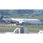 Air New Zealand Flight NZ81 Braking Failure Causes 40-Min Delays, Auckland Airport Disrupted