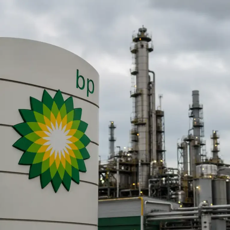 BP.L (LSE:BP) Shares Edge Higher as Profit Surges 130% to $3.2B on Iran War Oil Rally