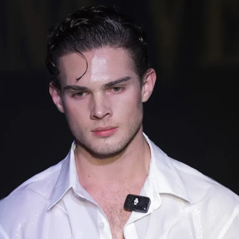Clavicular Overdose Shock: Influencer Hospitalized Mid-Livestream as Trend Spikes 300%