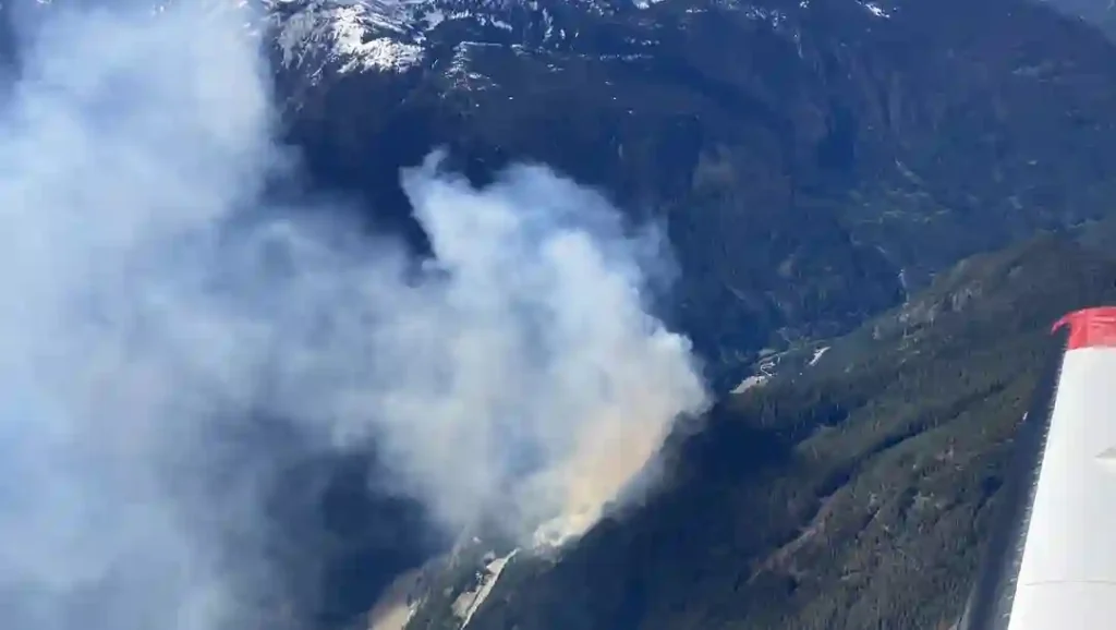 B.C. Wildfire Near Hell’s Gate Grows to 40 Hectares as Early Fire Season Begins