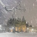 Manitoba Schools Closed, Highways Shut as 15 cm Snowstorm Sparks Travel Chaos