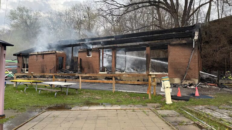100 Firefighters Battle Massive 3-Alarm Blaze at Toronto Humber Yacht Club as Building Is Gutted