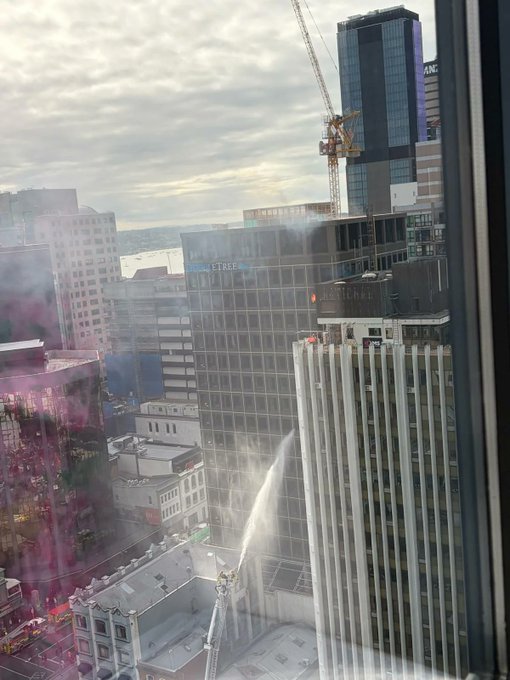 Live Hilton fire in Auckland