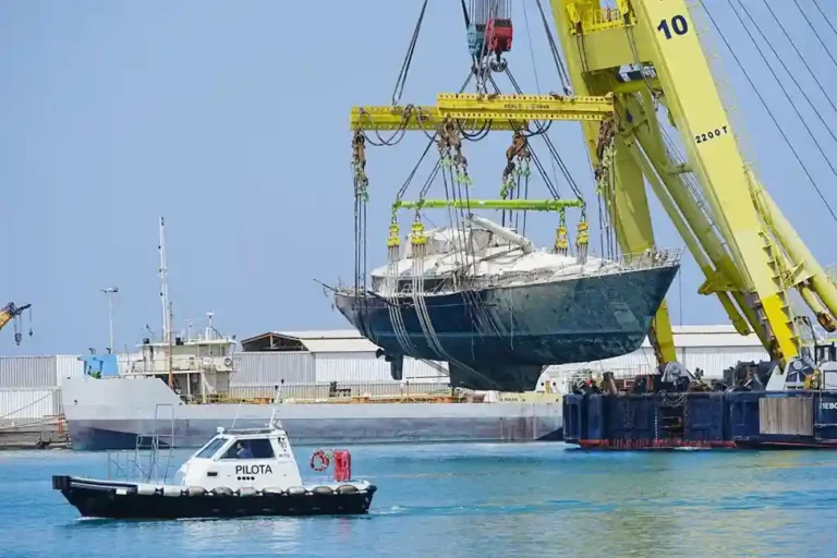 Bayesian Superyacht Sinking: Probe Finds Crew Error, Not Storm, Behind 7 Deaths