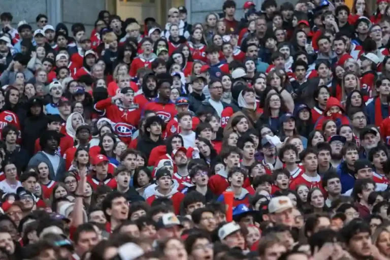 Canadiens Add Third Giant Screen Outside Bell Centre as Montreal Playoff Crowds Keep Growing