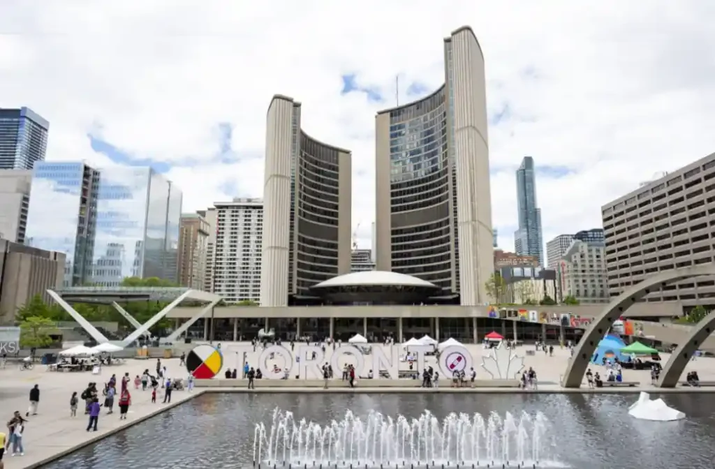 CN Tower Doors Open Event Breaks Internet as Free Tickets Disappear in Under a Minute