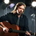 Dennis Locorriere Tribute: The Dr. Hook Voice Behind ‘Sylvia’s Mother’ and 1970s Soft-Rock Gold