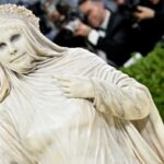 Heidi Klum Stuns Met Gala 2026 With Sculptural Look Inspired by Classical Art