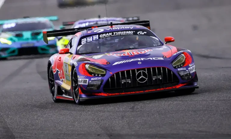 Max Verstappen Takes NĂźrburgring 24 Lead as Ferrari, Audi and Mercedes Crash Out