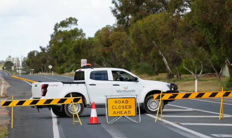 Sturt Highway Closed After Fatal Crash Near Mildura Leaves One Dead