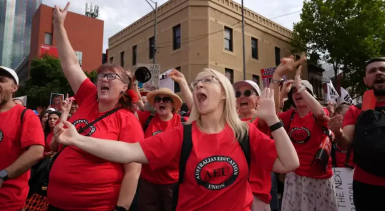 Victorian Teachers Secure Up to 32% Higher Pay in New Union Agreement