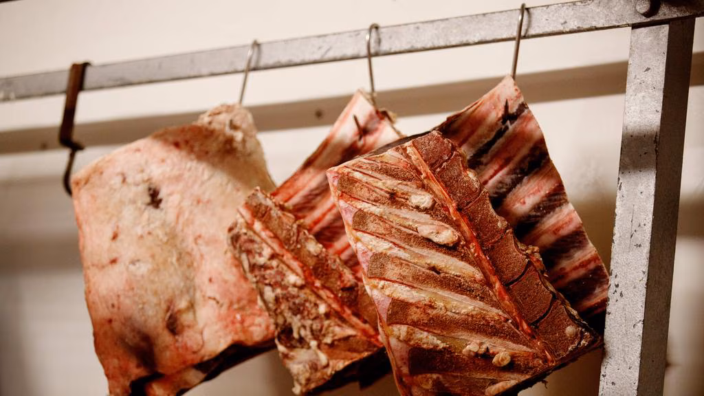 China Triggers 55% Tariff on Australian Beef After Exports Hit Quota Limit