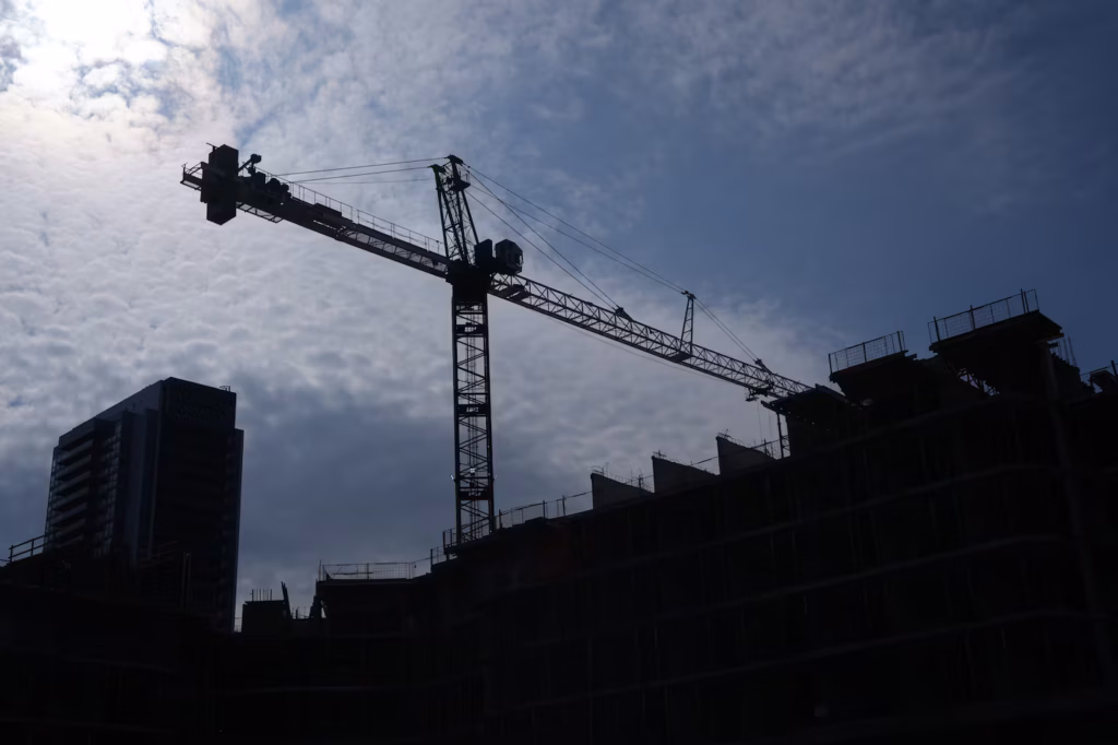 Canada’s Condo Market Slows as Rising Maintenance Fees and Weak Sales Weigh on Buyers