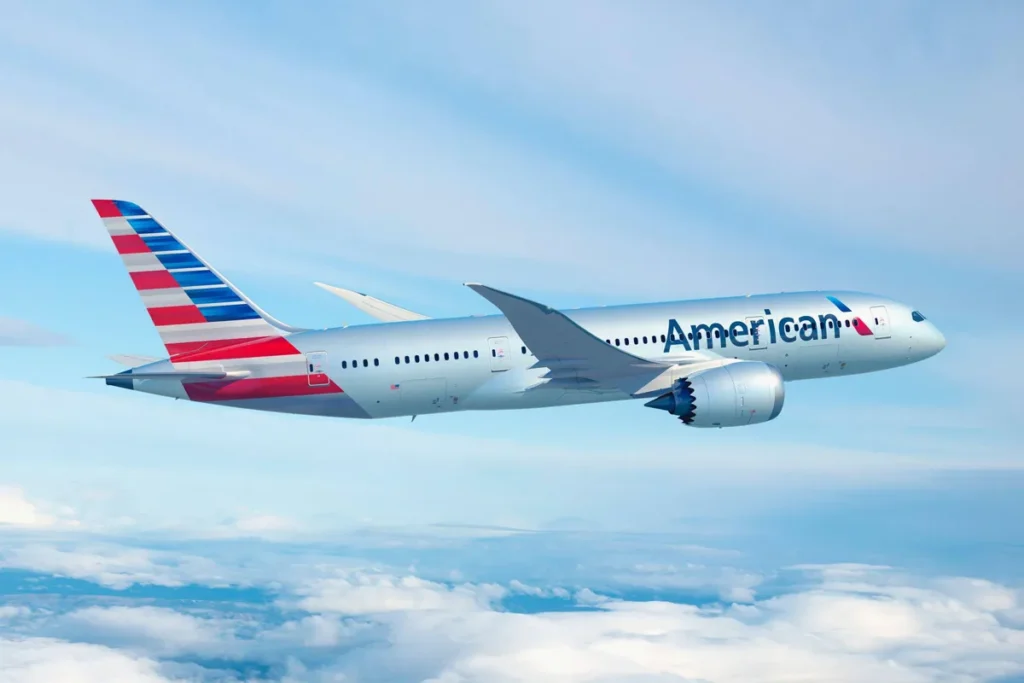 American Airlines Passenger Allegedly Bites Fellow Flyer, Pilot Requests Police Before Landing