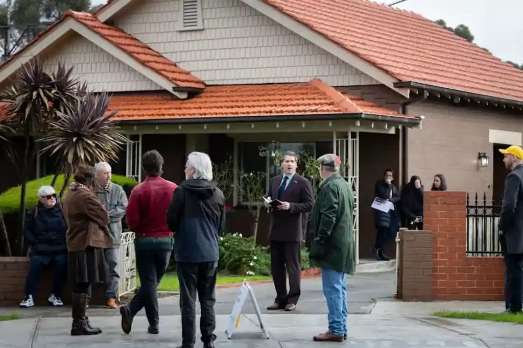 Australia Housing Market Shock: Auction Clearance Rates Fall to 40%, Lowest Since 2020