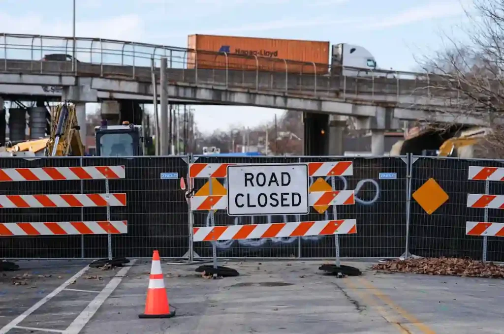 Interstate 65 Closed in Both Directions Through Louisville Until Aug. 1: What Drivers Need to Know