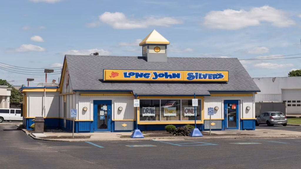 Long John Silverâs Closes Over 700 Locations as Store Count Falls to 375 Nationwide