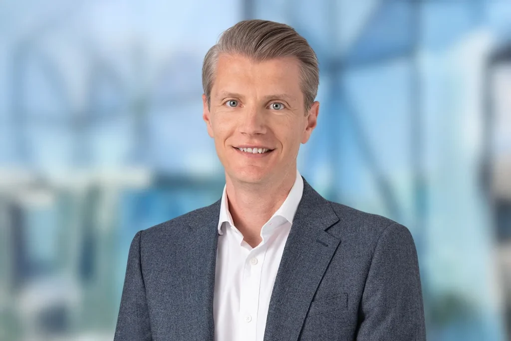 KPMG Appoints John Sams CEO as Up to 1,000 Australian Job Cuts Loom