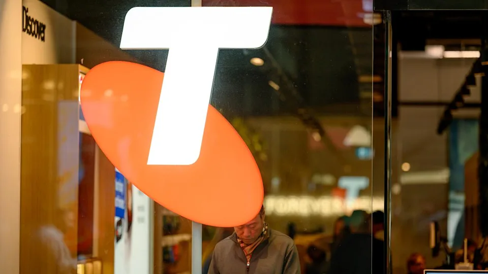 Telstra Outage Prompts Free V/Line Train Travel in Victoria