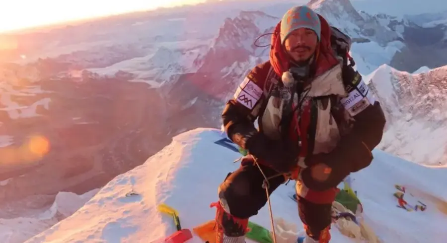 Search operation after Broad Peak avalanche where Nirmal Purja and nine climbers went missing